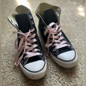 Black high top converse